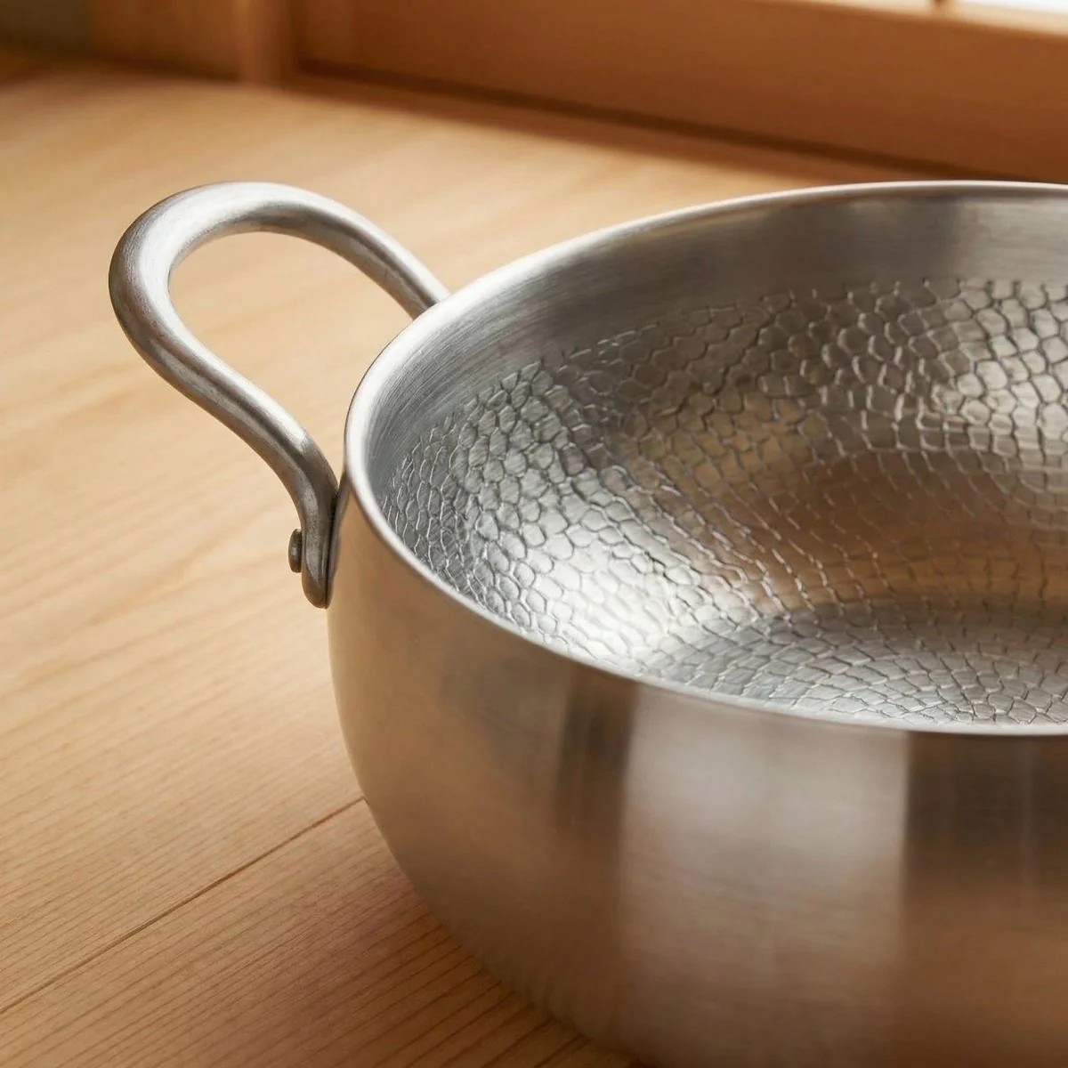 Hand-Hammered Deep Titanium Pot - Image 4