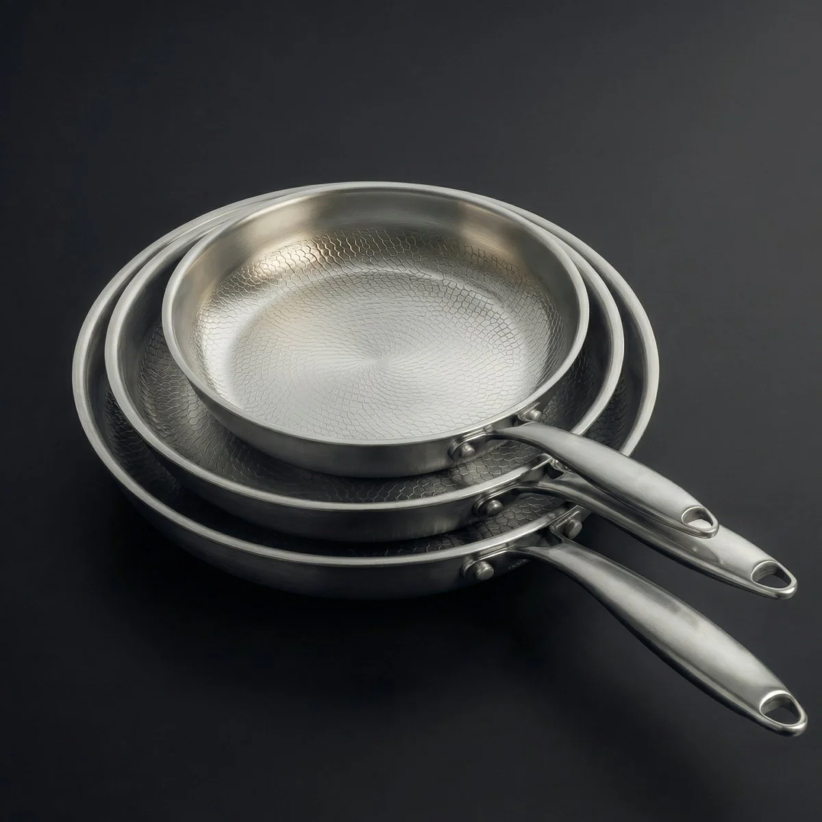Hand-Hammered Titanium Pan - 3-piece set - Image 3